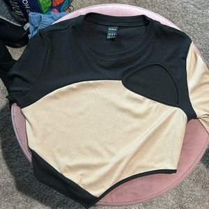 Long sleeve black and nude color crop top
